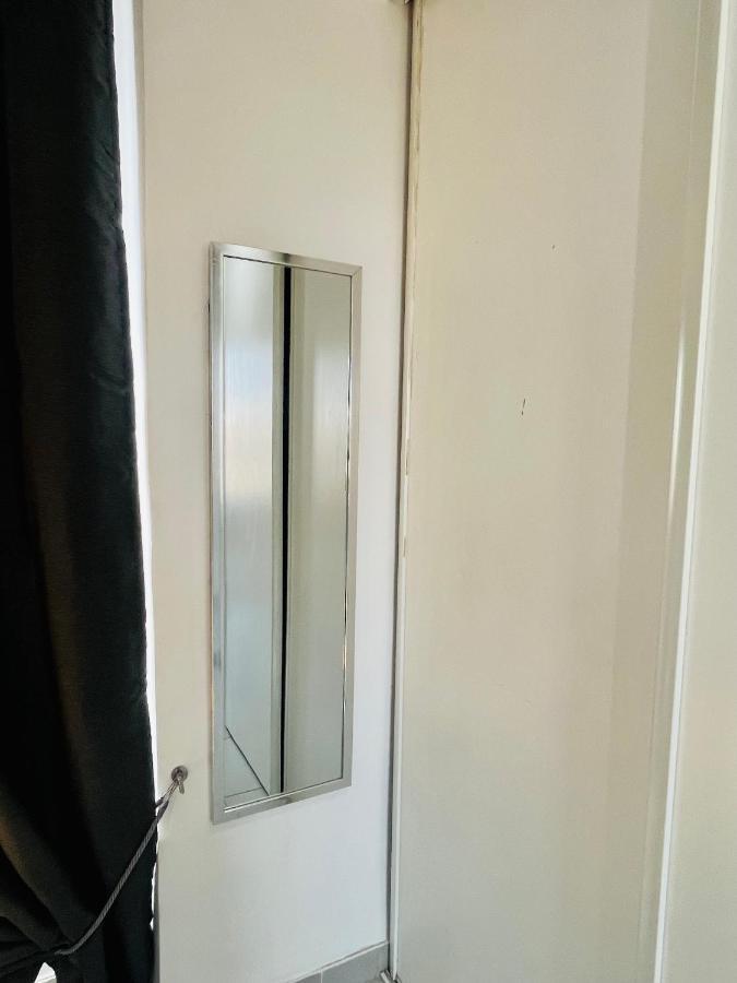 Superbe Duplex Design Neuf 2 Chambres, Climatise Tout Confort, Facile D,Acces Stationnement Gratuit Марсилия Екстериор снимка