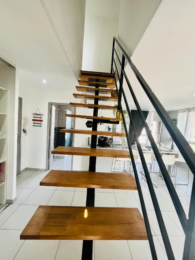 Superbe Duplex Design Neuf 2 Chambres, Climatise Tout Confort, Facile D,Acces Stationnement Gratuit Марсилия Екстериор снимка
